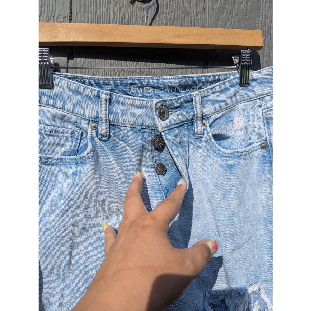 High Rise Tom Girl Thrashed Destroyed distressed festival denim American Eagle 4 - Picture 3 of 9
